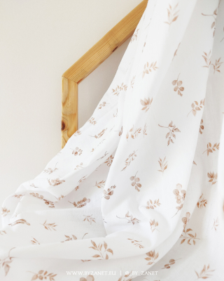 Watercolor leaves beige