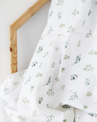 Watercolor leaves green